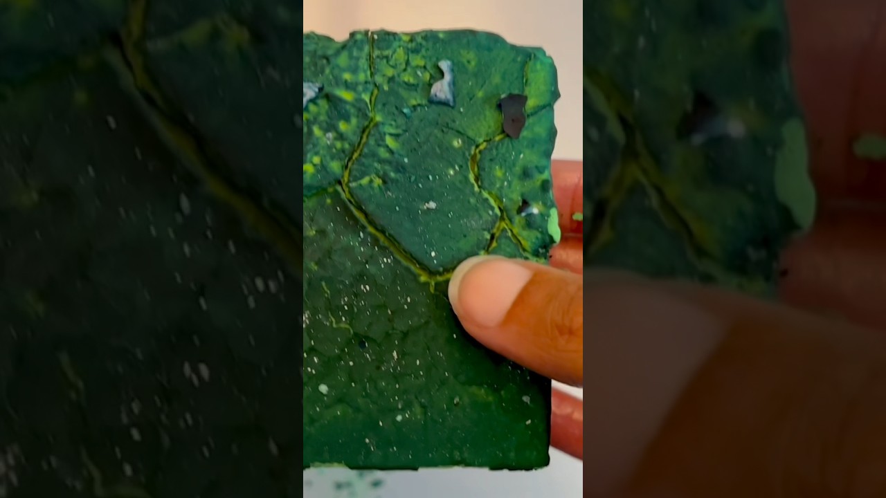 ASMR | Deep Dyed Buttery Soft Homemade Gym Chalk Crush 🟩 | #dusty #asmrsounds #homemade #gymchalk