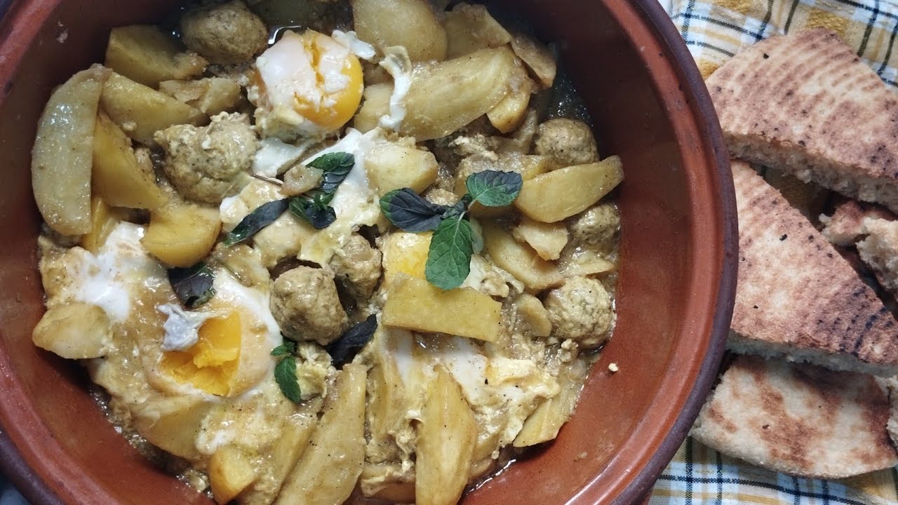 طاجين بطاطا بالدجاج 🍲 يحمرلك وجهك 😍 وجبة غداء او عشاء سهلة جدا على طريقة أم عامر ❤️