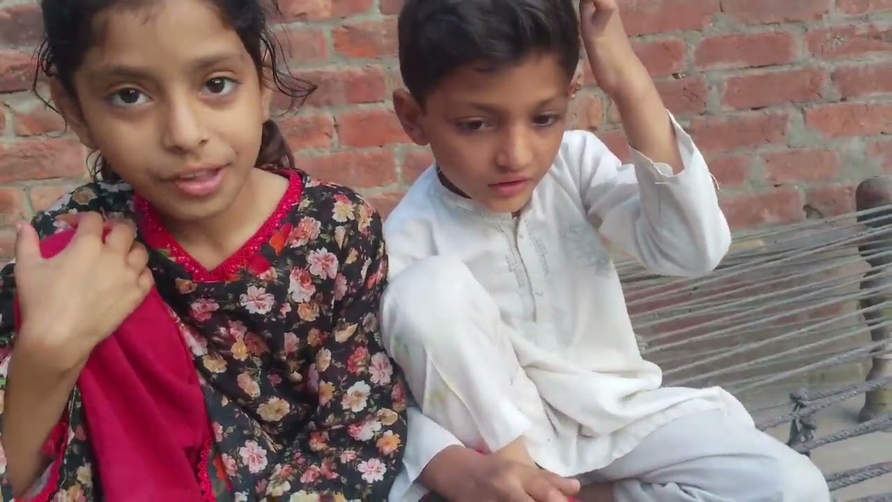 Aaj ho rahi hai baccha party Rehana Azhar
