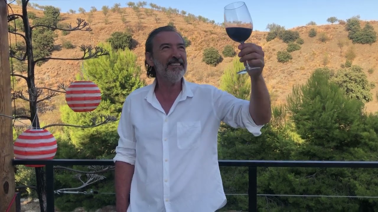 Gines García Millán brinda por Jumilla y su vino