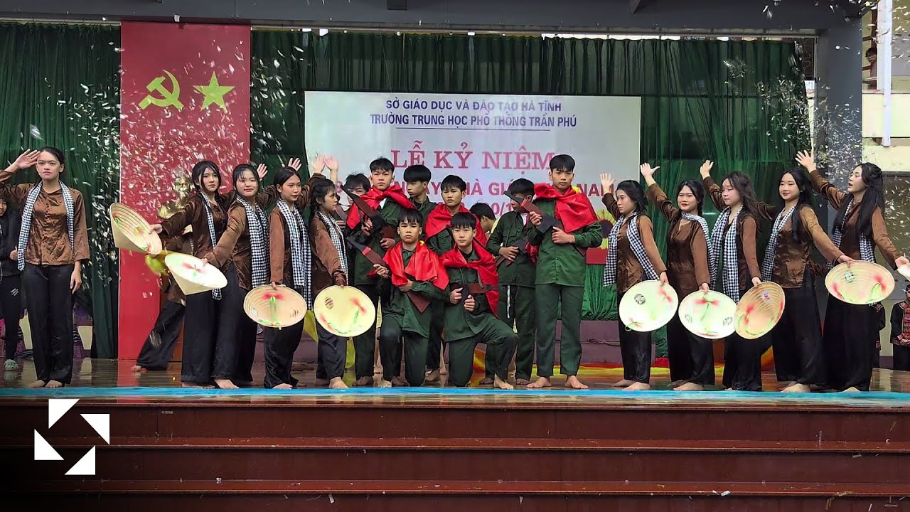 Múa: Em là cô giáo vùng cao, Bài ca người giáo viên nhân dân... - Tập thể A8K67 (trường THPT TP)