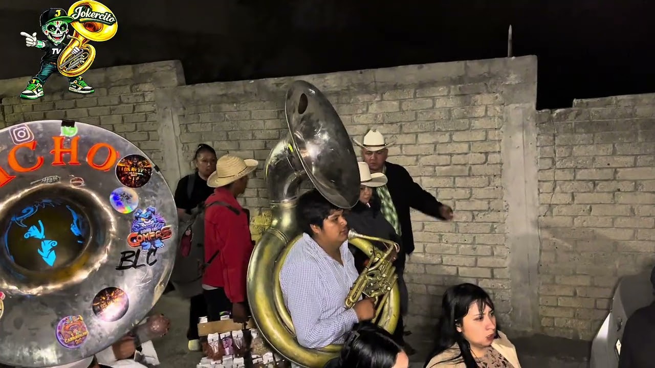 Volvere SAN MARTIN TOLTEPEC LOS REYES DE LAS CUADRAS CON LA BANDA SÚPER 