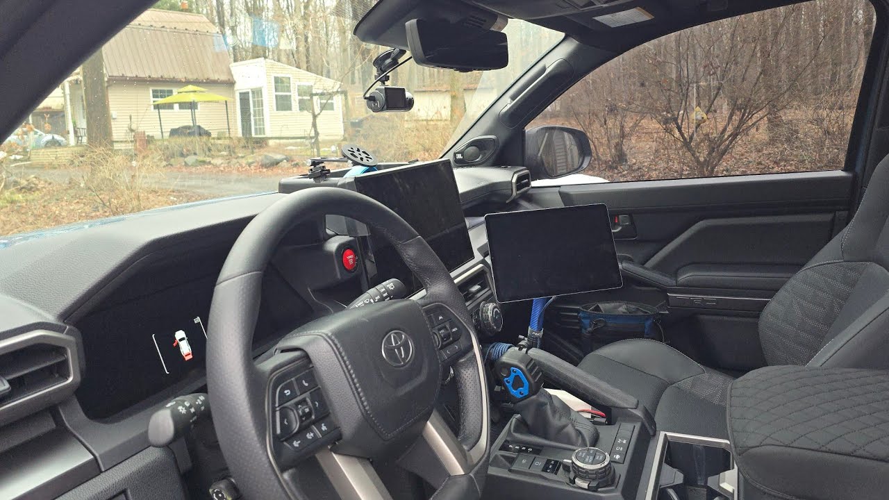 6th Gen 4RUNNER interior mods & what I keep inside