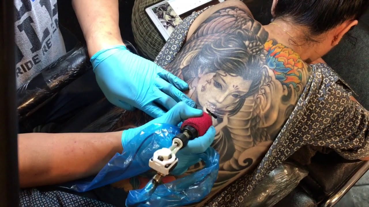 สักร้านไหนดี #ร้านสัก ในกรุงเทพ บรรยากาศร้านสัก Bonustattoo Studio สาขานวมินทร์86