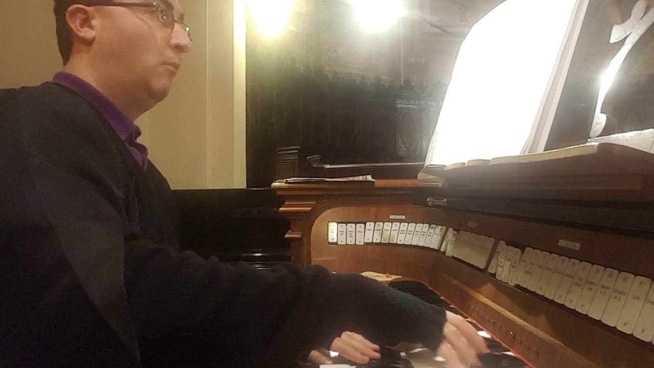 LLOYD R. : PRELUDE on 