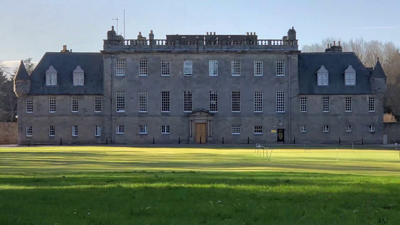 Micro-Dolly Zoom - Gordonstoun School