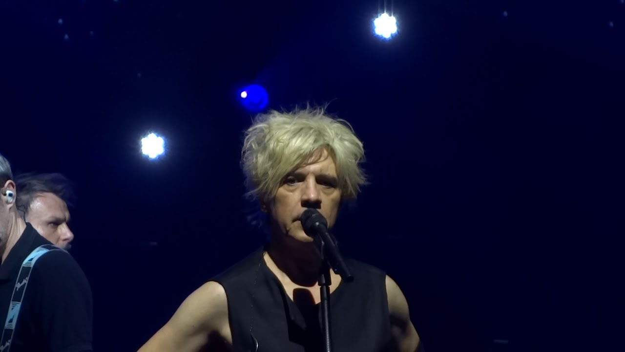 Indochine - J'ai demandé à la Lune @ Zénith de Nantes (23/11/2018)