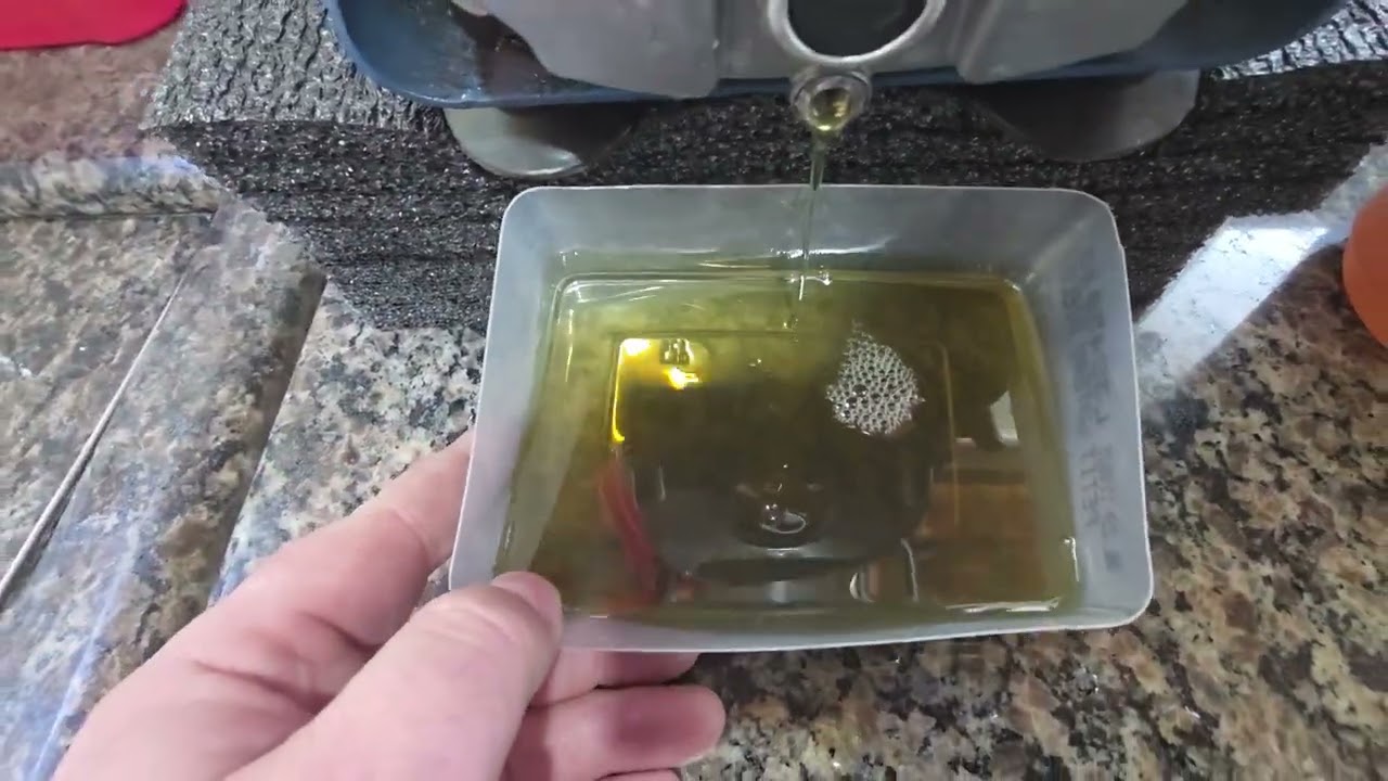 Troca de óleo compressor Yong heng com 3 anos d lida