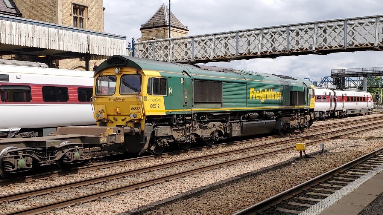 Trains at Lincoln Central & Sincil Bank Crossing (12/07/2023)