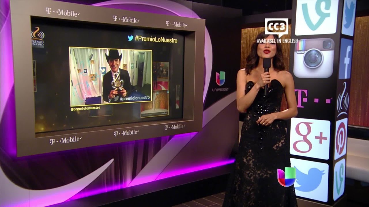 Pitbull pasó por nuestro Twitter Mirror detras de cámaras en Premio Lo Nuestro 2014