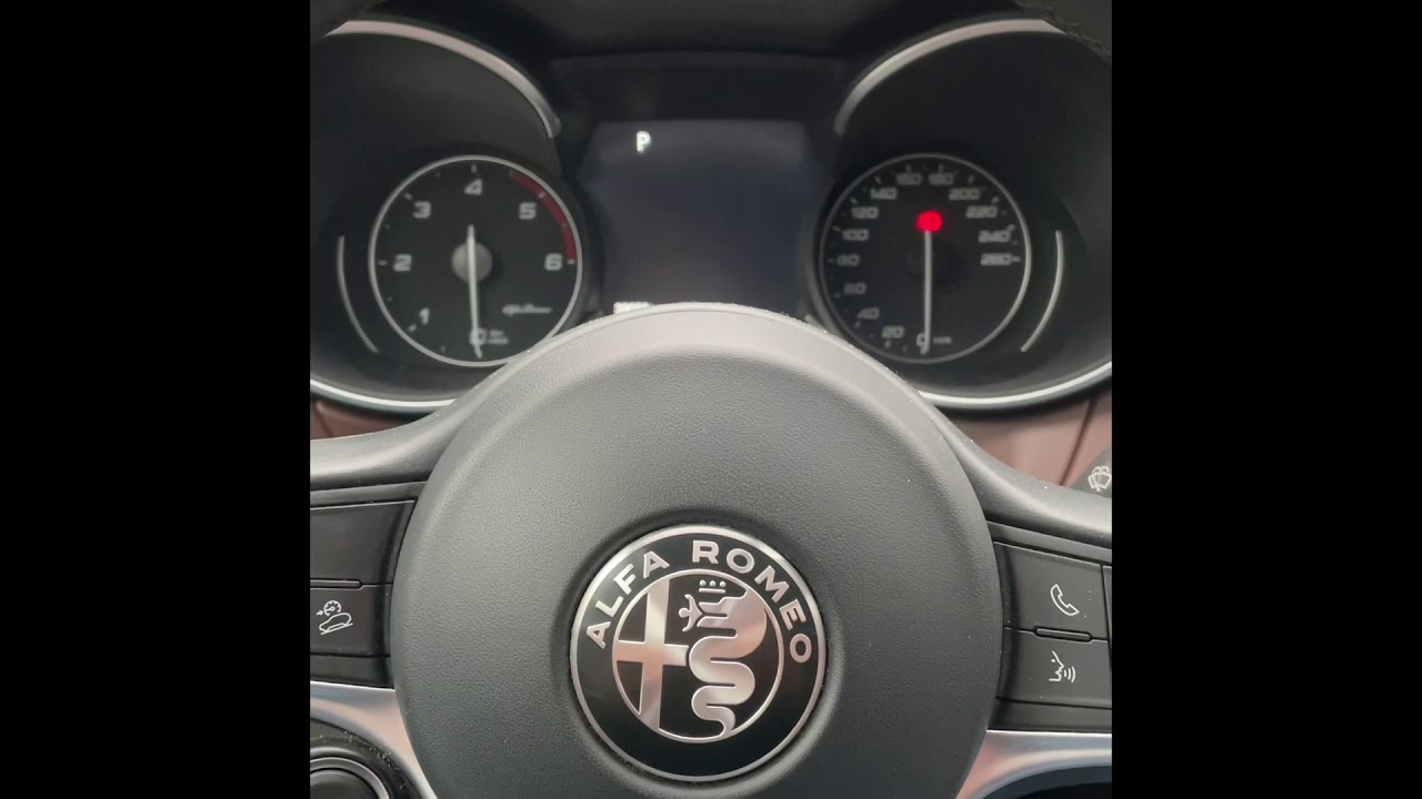 Pregi e difetti di Alfa Romeo Stelvio dopo 3 anni di utilizzo
