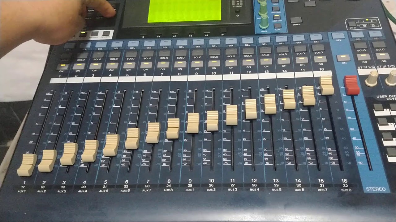Mi Yamaha 01v96v2