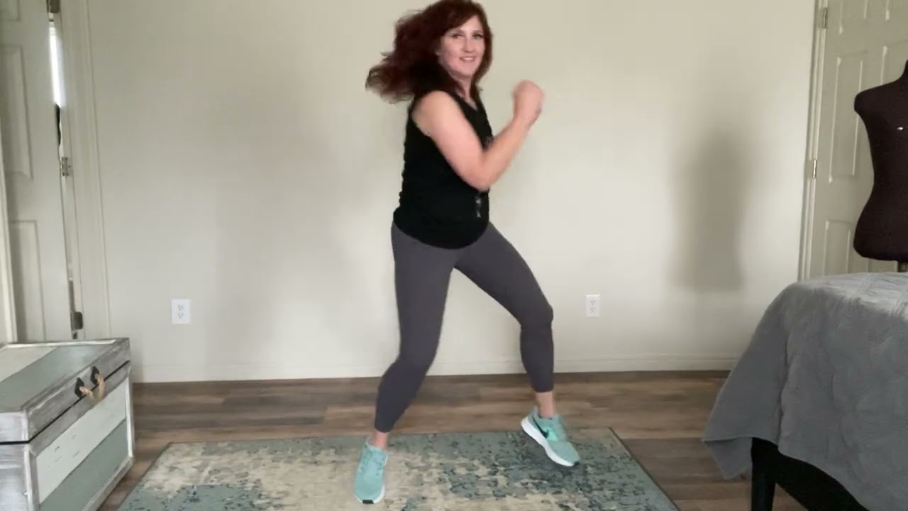 Zumba Dance Fitness Choreo Lady Gaga JUST DANCE