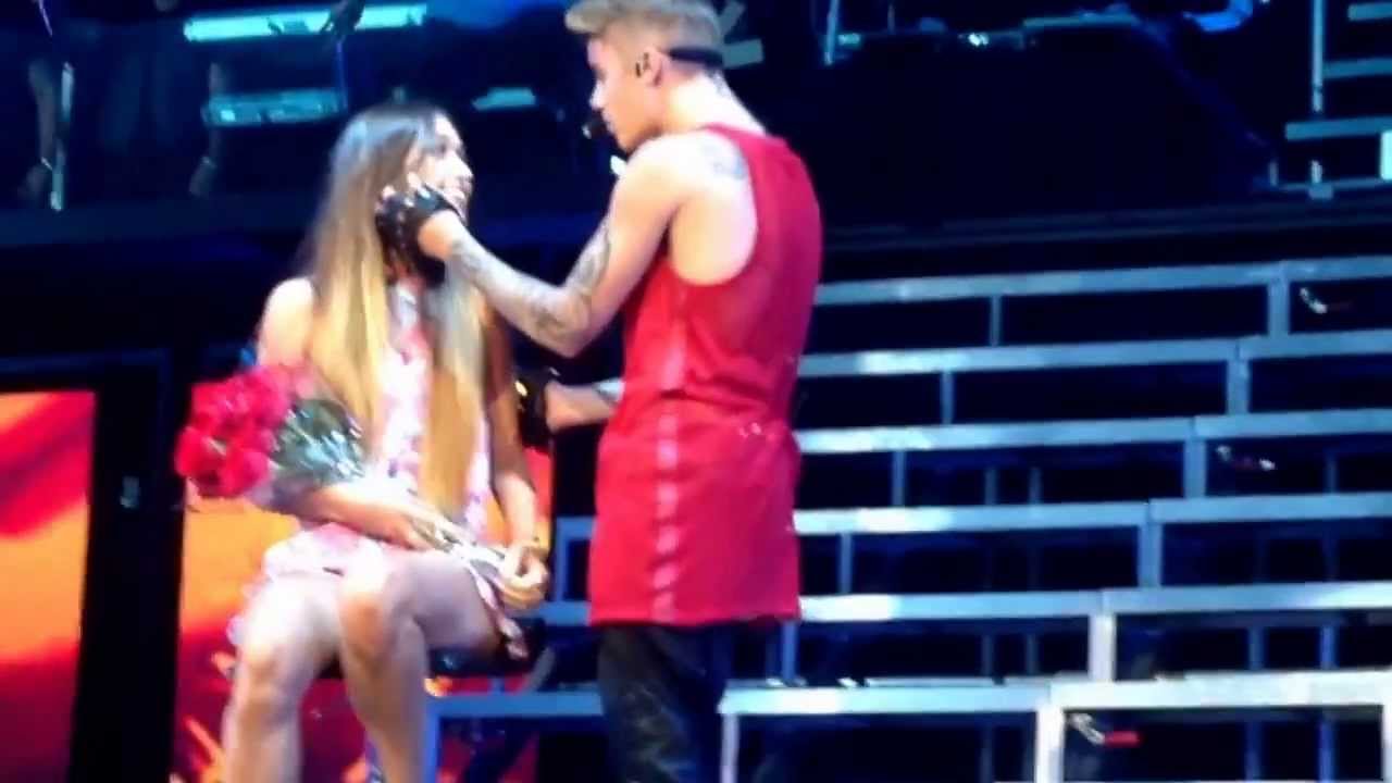 Justin Bieber One less lonely girl - Brisbane Australia 27th November 2013 live - HD quality