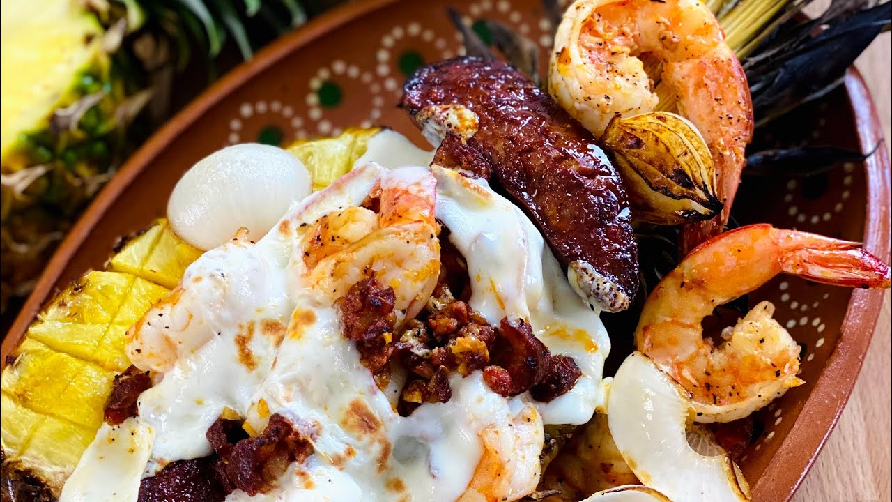 Cómo hacer una Pińa rellena de camarónes