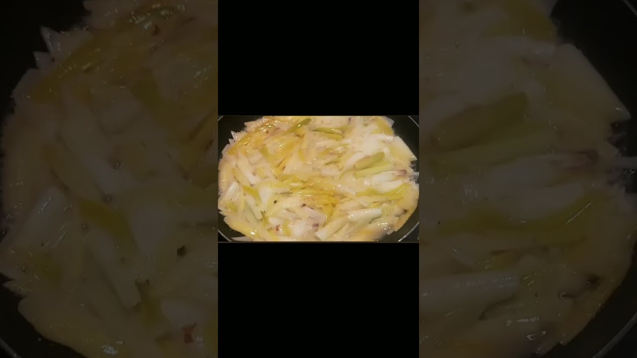 TORTA SALATA CON CIPOLLE SPONSALI