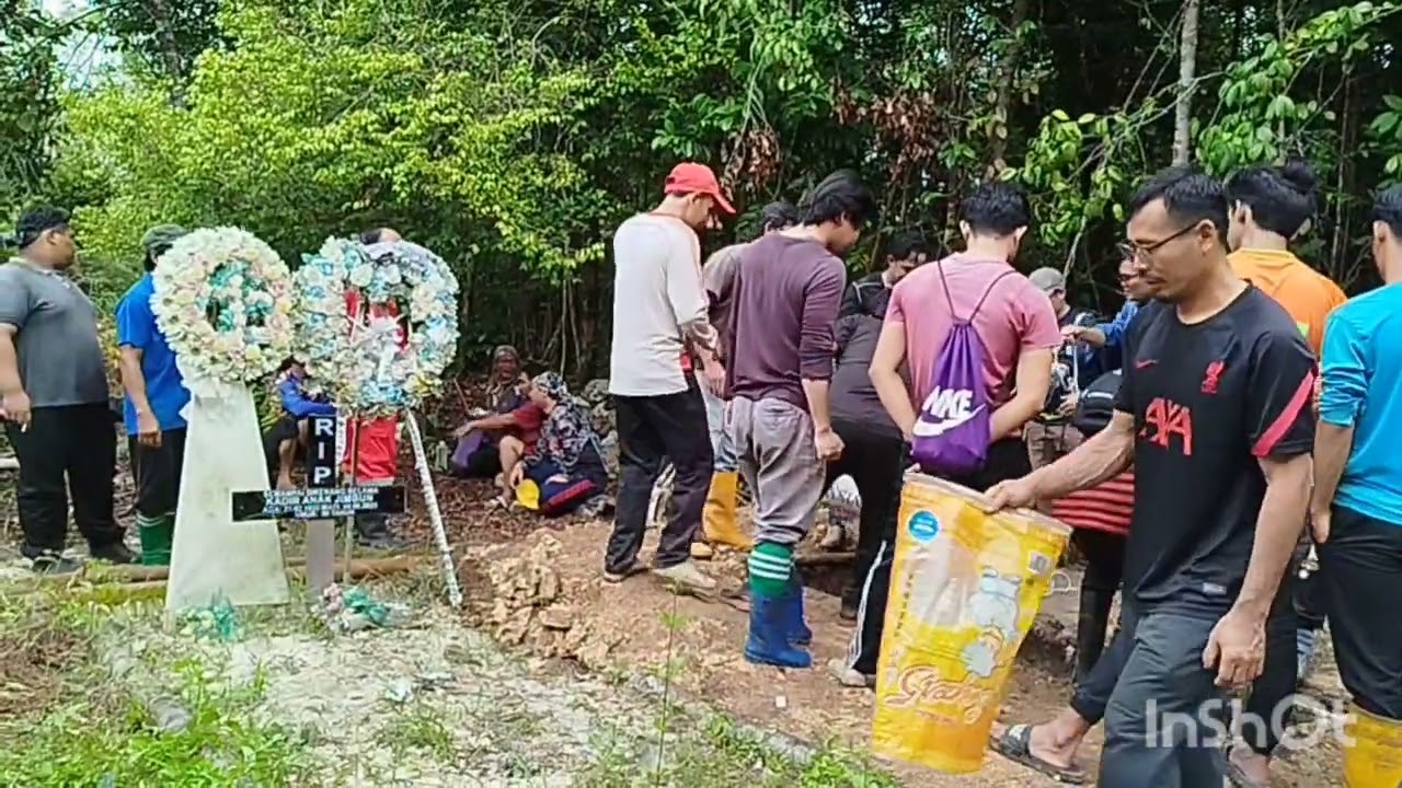 Tumu pagi ke pendam,pengawa nganjung bala rabat.