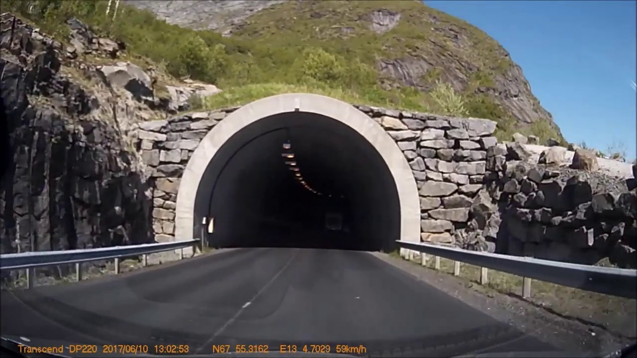 Lofootit, 330 km automatka etelän Å   Narvik kesäkuu 2017. HD.