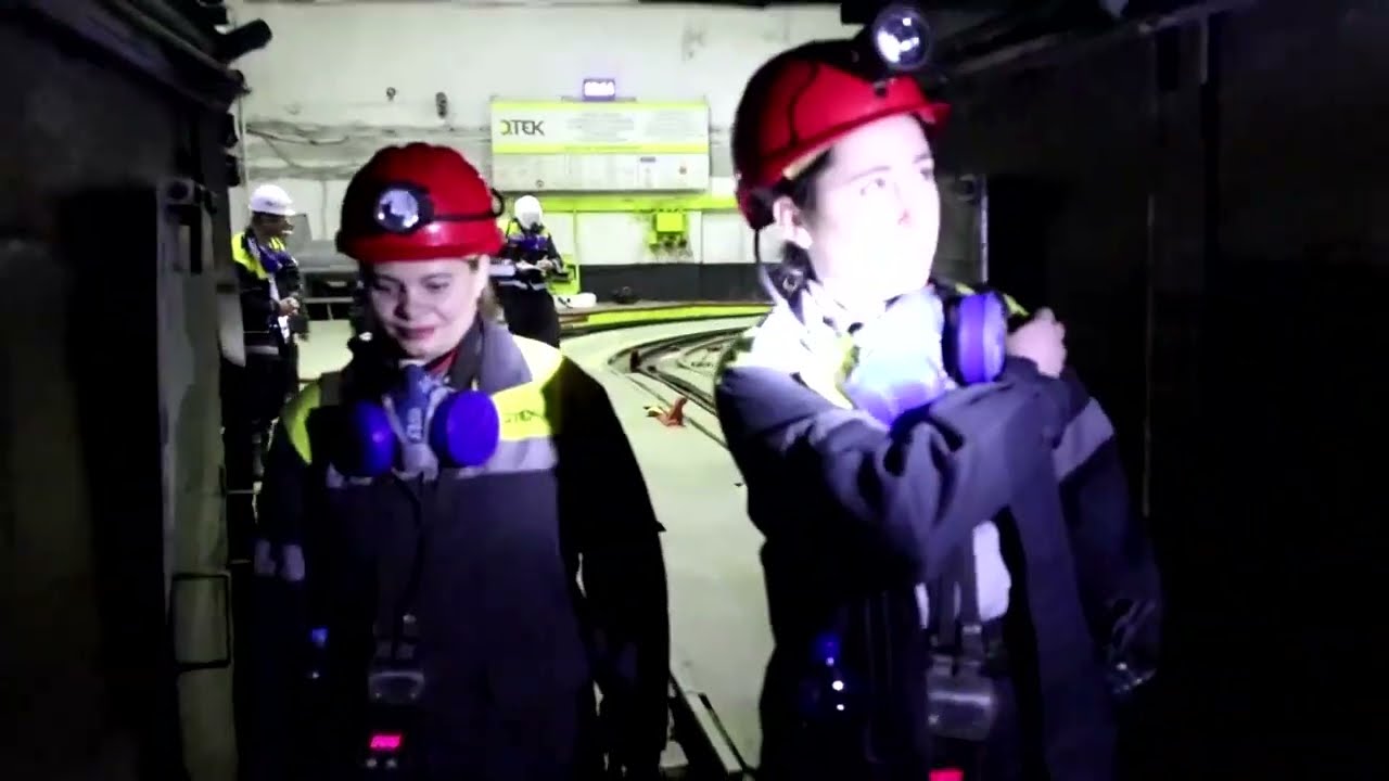 As men fight, women keep Ukraine coal mines going