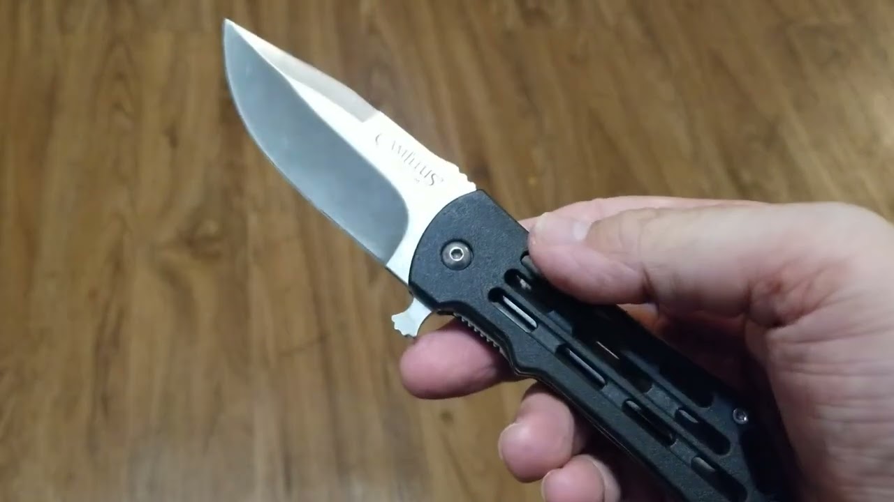 Affordable EDC knife Camillus Dominator.