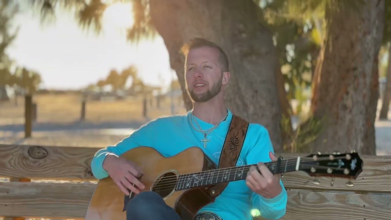 LeRoy Stoltzfus - Little Bitty [Visualizer] #countrymusic #alanjackson #90scountry