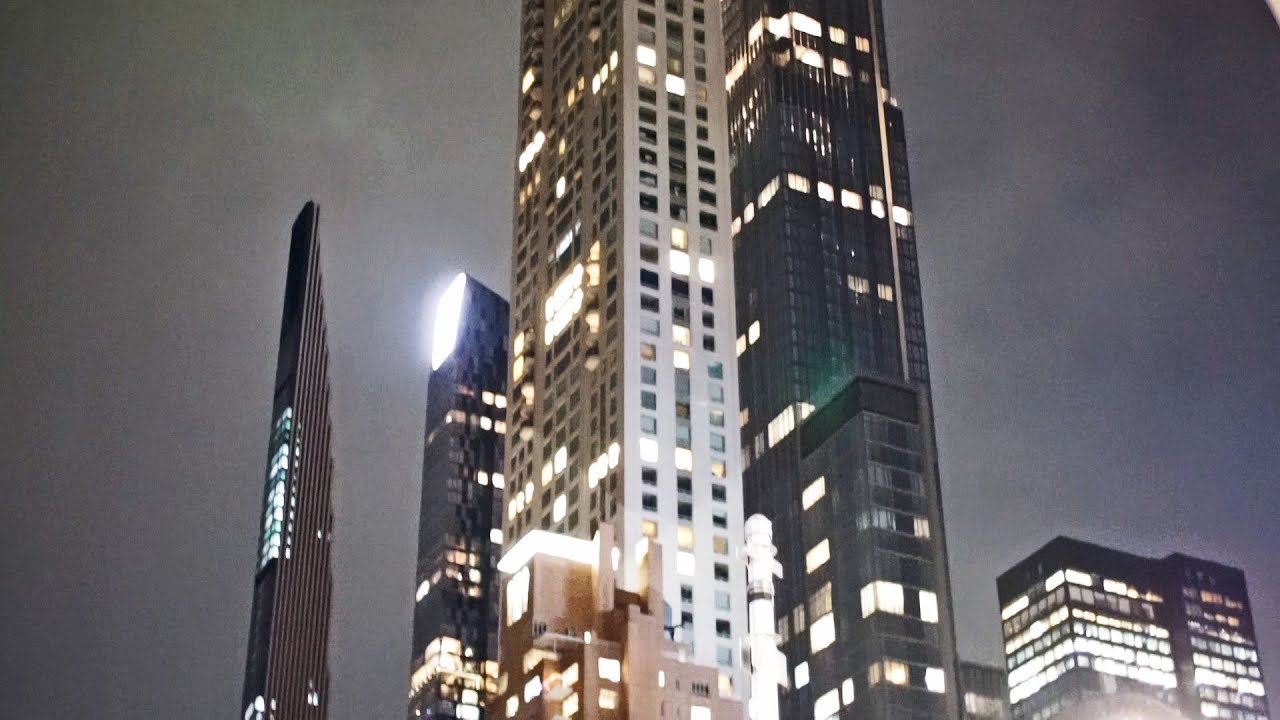 New York     Views of the Columbus Circle Area        Filmed Thursday January 6 2022