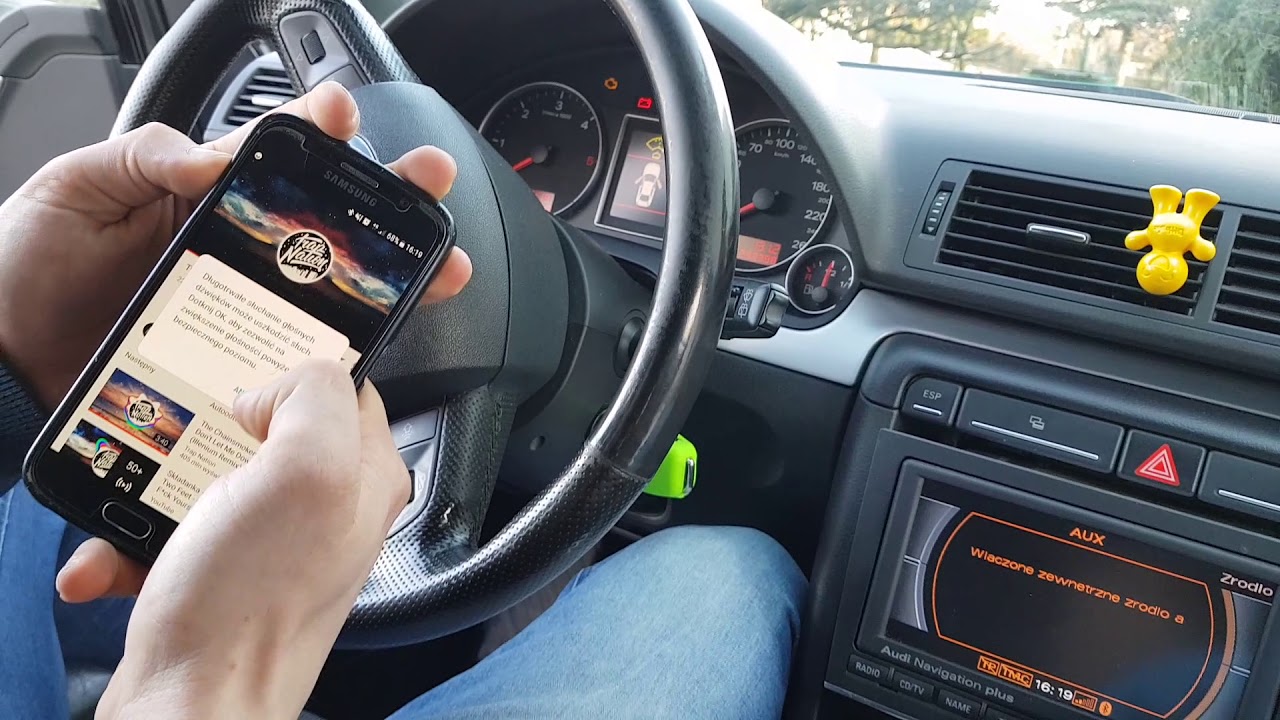 RNSE AUX i telefon po bluetooth