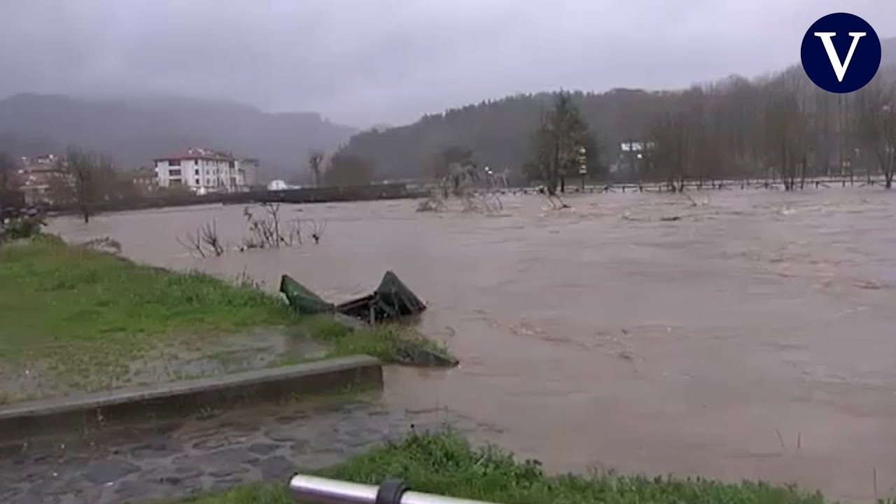 El desbordamiento del r&iacute;o Sella obliga a evacuar a m&aacute;s de 50 pacientes del hospital de Arriondas