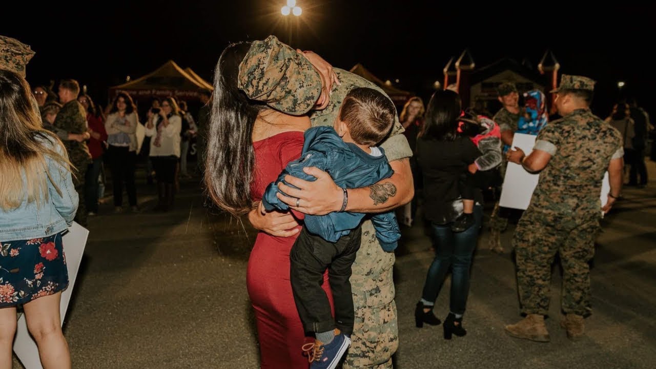 MILITARY HOMECOMING | SECOND DEPLOYMENT | CAMP PENDLETON