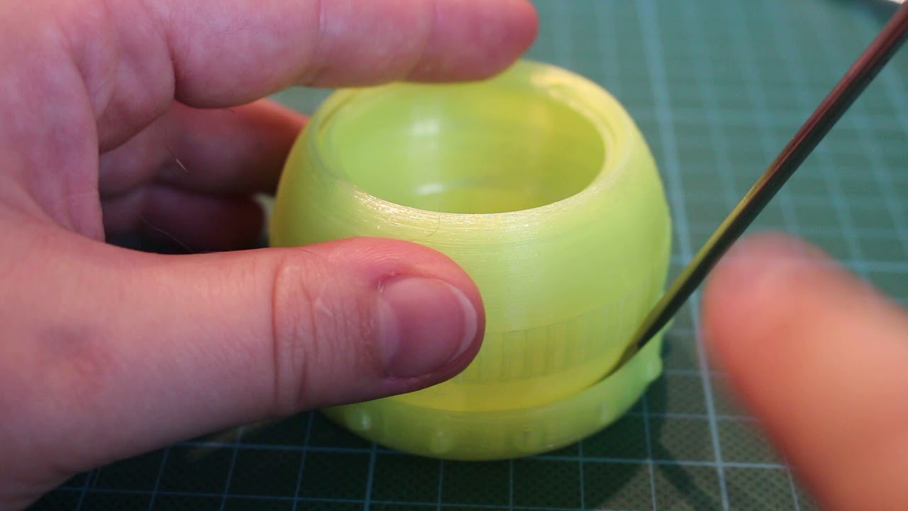 Print-In-Place Iris Box (remix) by LoboCNC ... freeing the mechanism