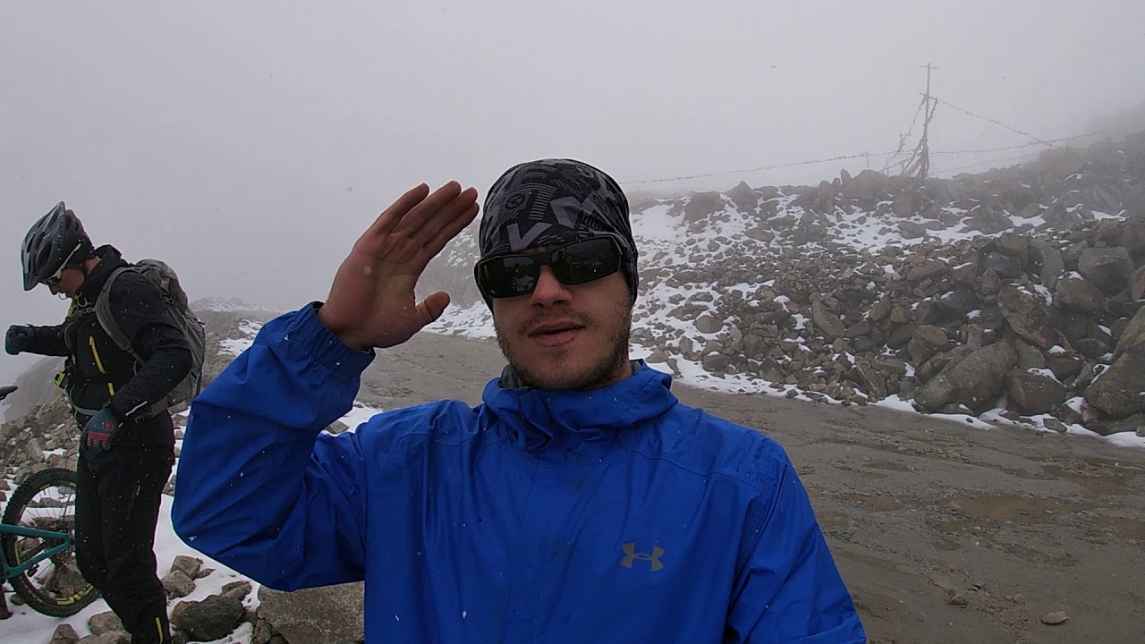 Cycling Khardung La Pass - Ladakh, North India - Bike Trip #Ladakh