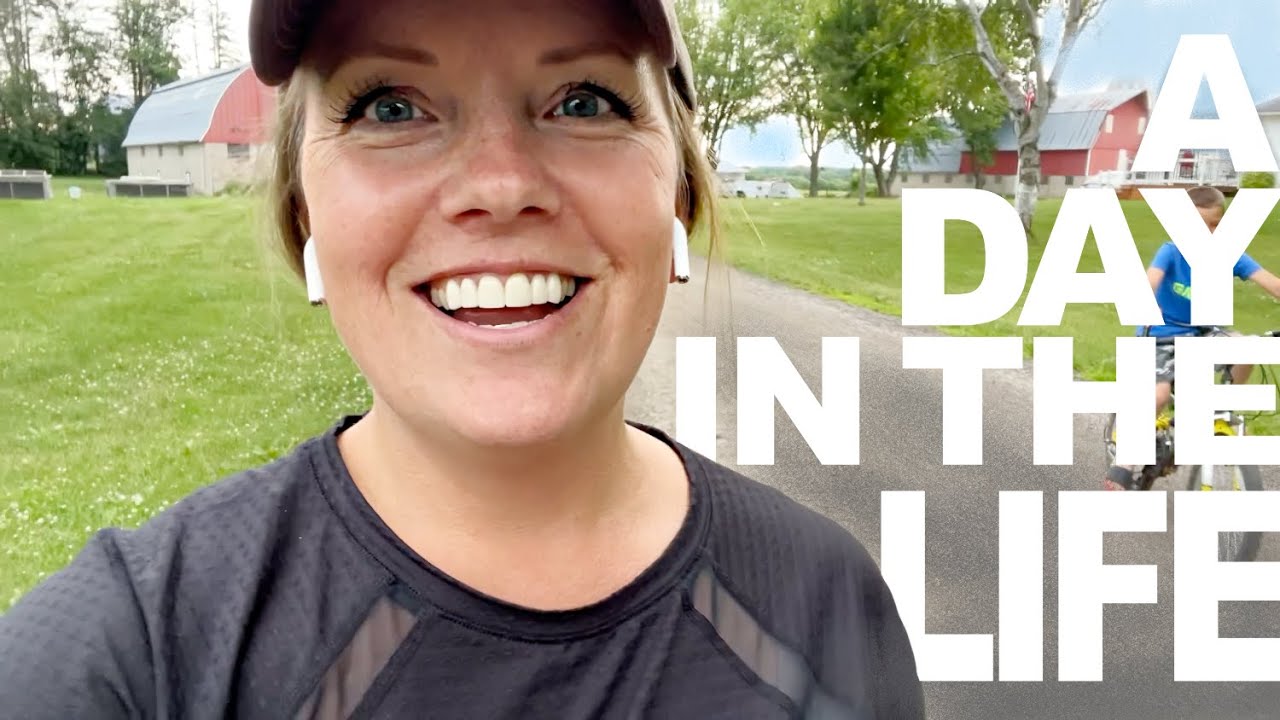 A Day in the Life of The Minimal Mom