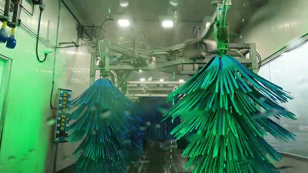 Brown Bear Car Wash 🇺🇸 Washington States Favorite Car Wash for 65 years December 12, 2022 drive thru