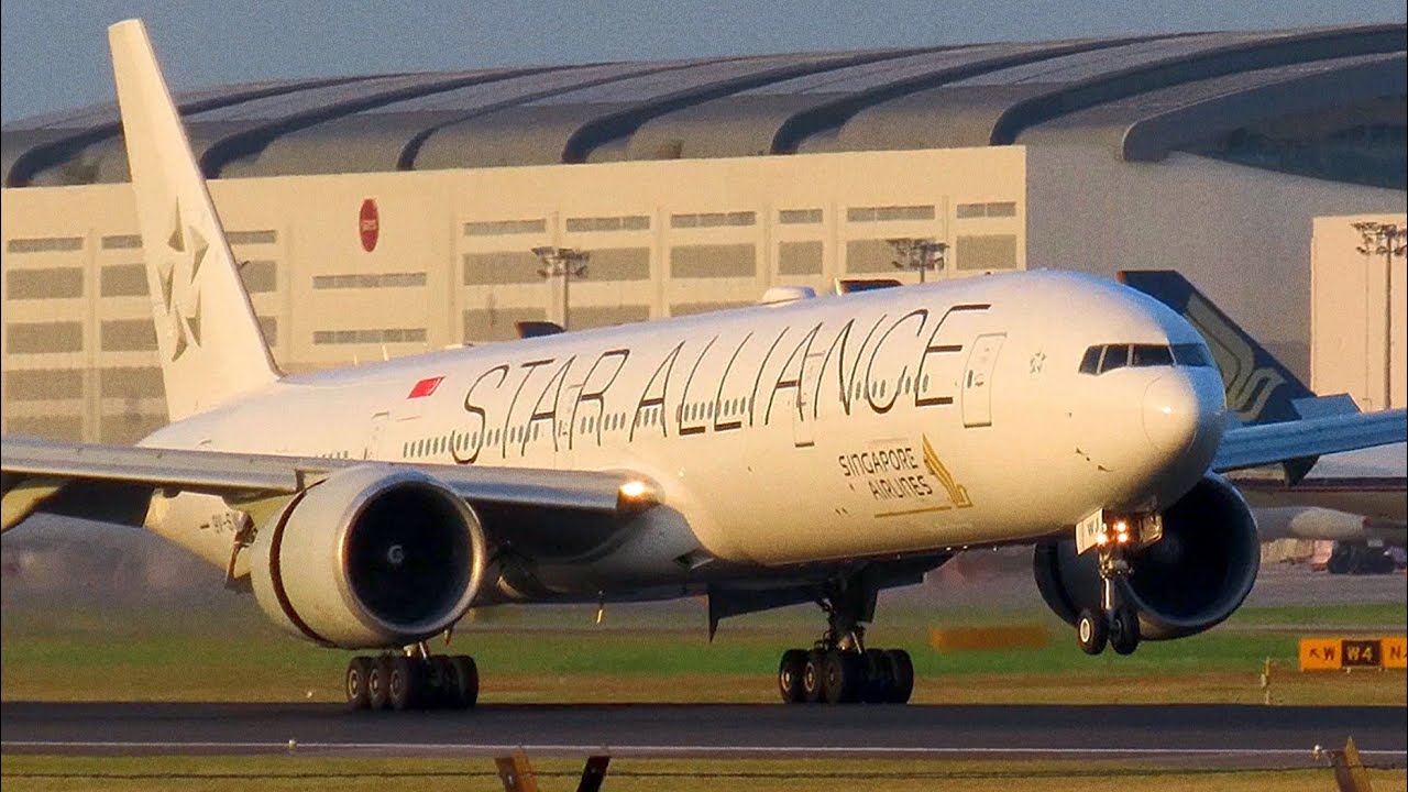 ALL WIDE-BODIES | 25 Landings in 10 Minutes | Singapore Changi Airport