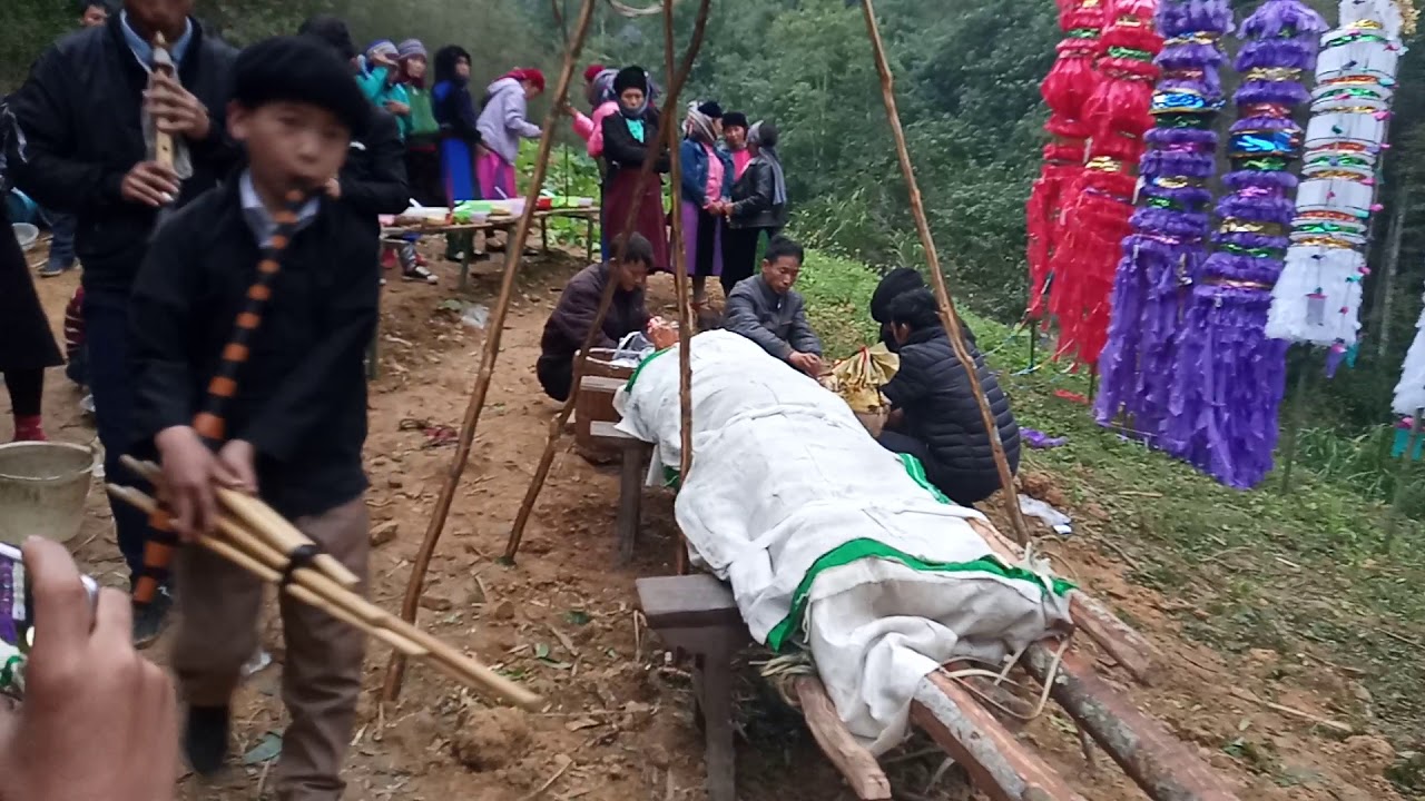 Qeej hmoob sủng là mib nyuaj tub 9 xyooj swb nawb