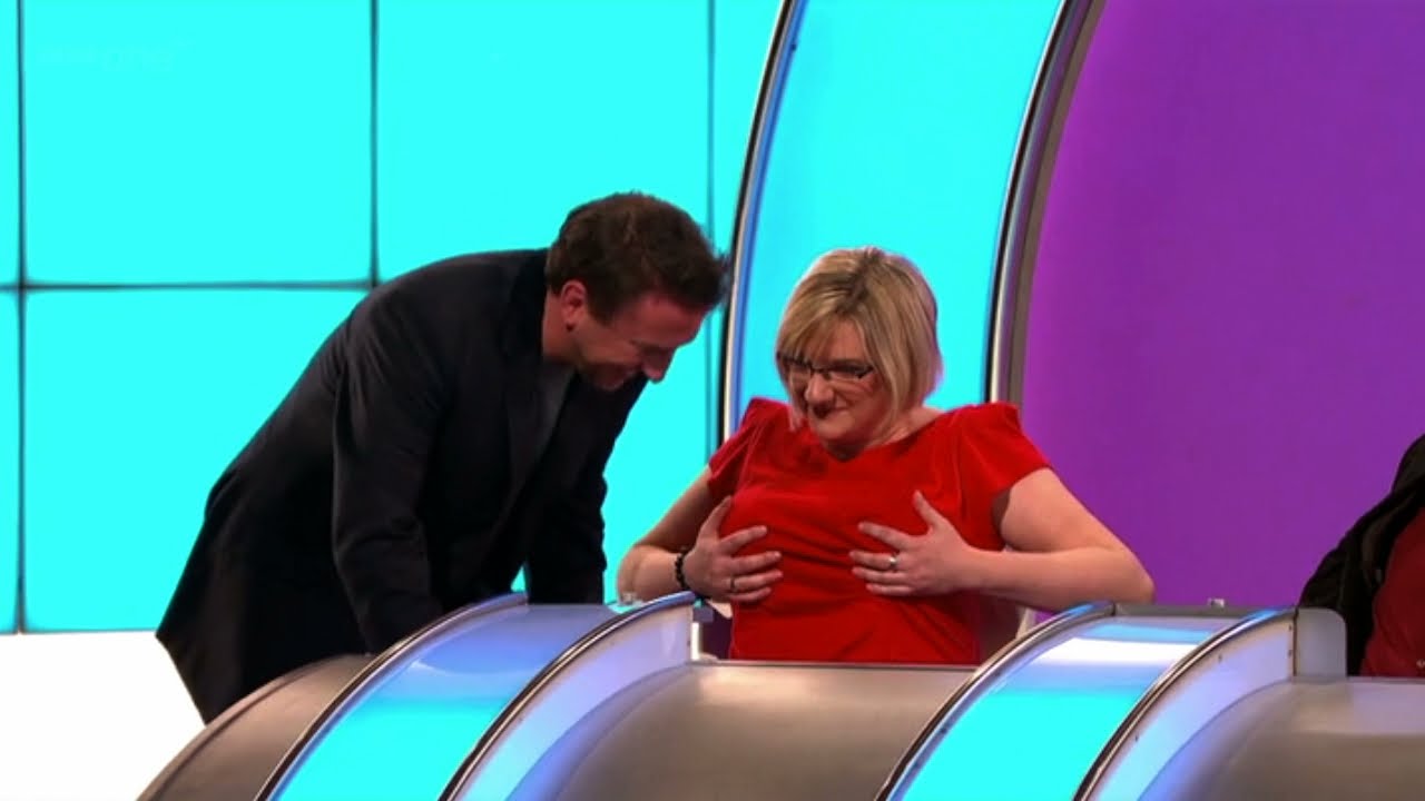Can Lee Mack tell what someone drinks by listening to their stomach?  - Would I Lie to You?