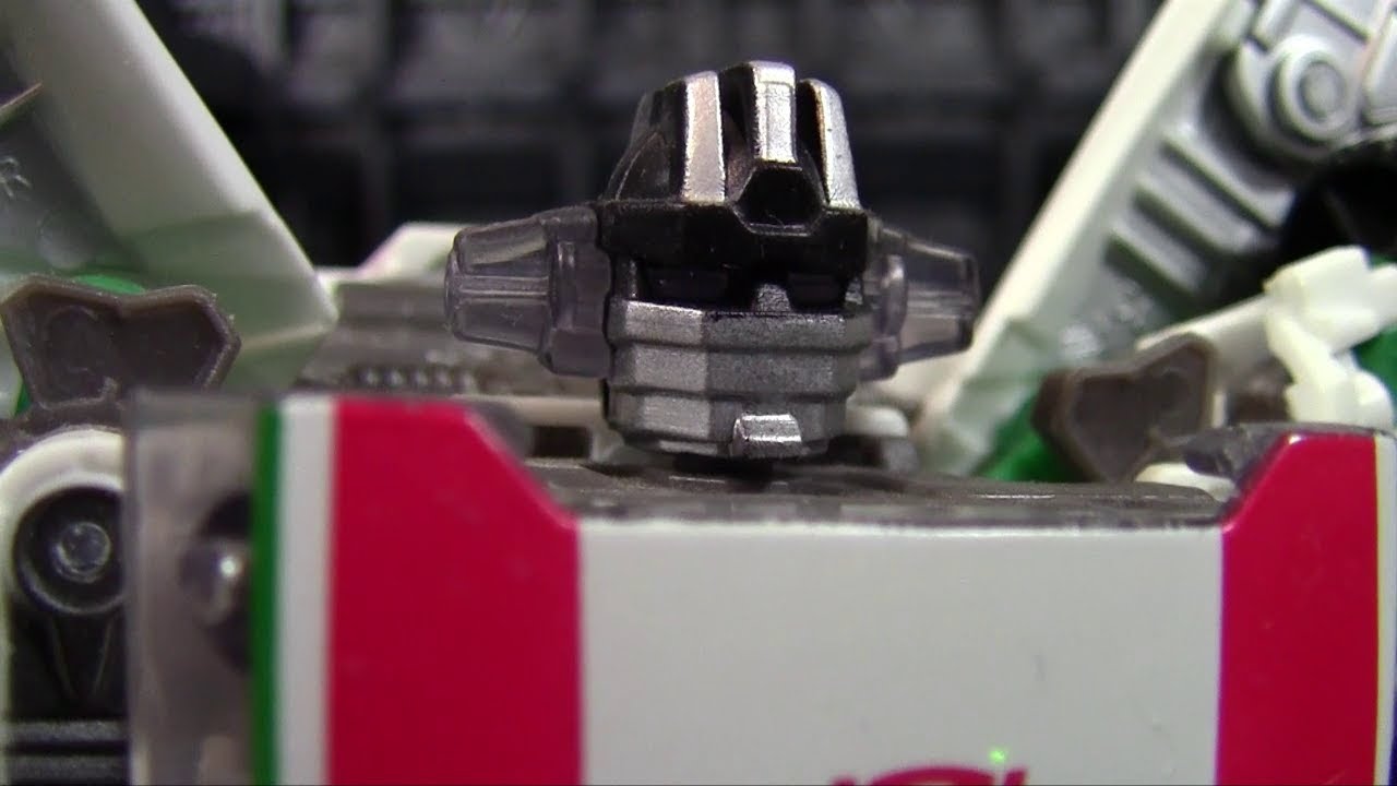 Generations Wheeljack (Random Review)