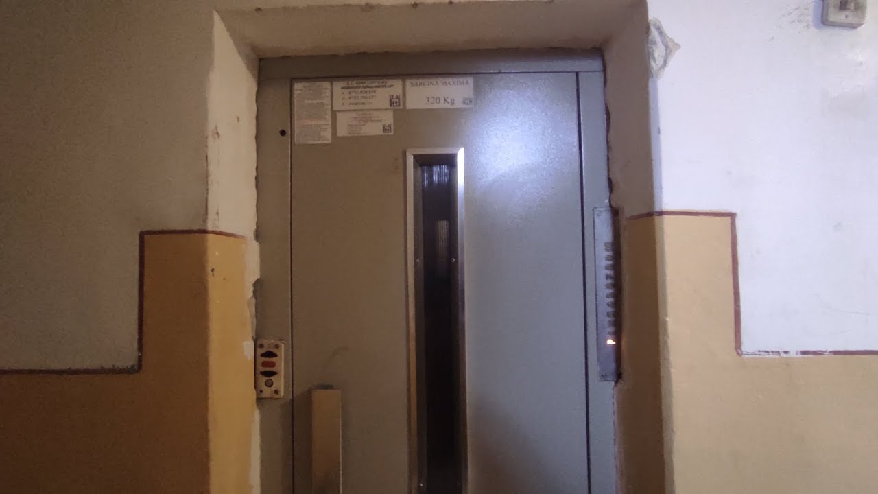 Modded 1969 IFMA T40-T45 lift @ Str. 6 Noiembrie, Bloc T6, Suceava, România