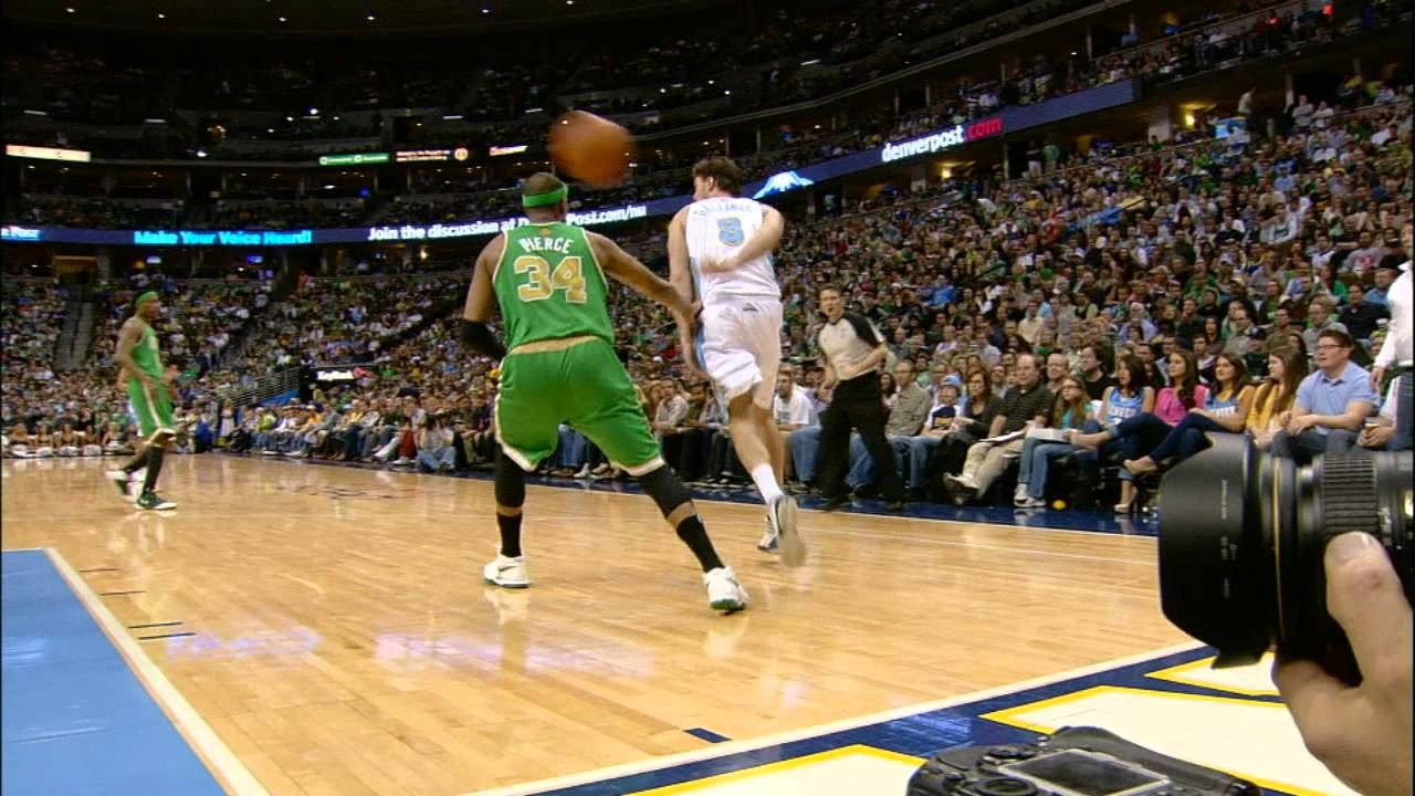 Gallinari`s Ridiculous Behind Back Pass.