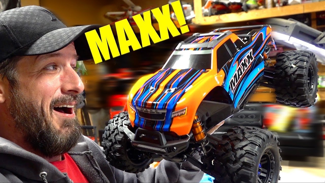 NEW RELEASE - TRAXXAS MAXX 1/10 SCALE TRUCK : UNBOXiNG & FiRST THOUGHTS! | RC ADVENTURES