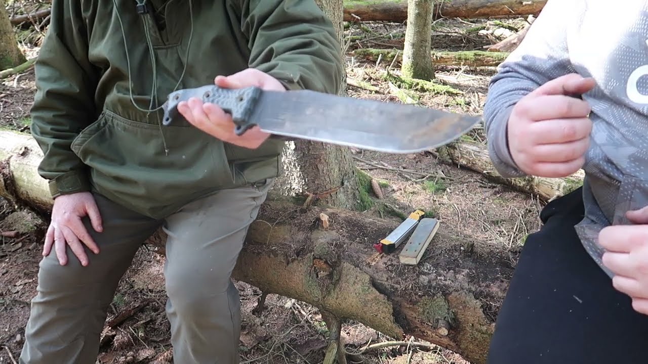 Busse Battle Mistress (CGFBM) - Chopping Test