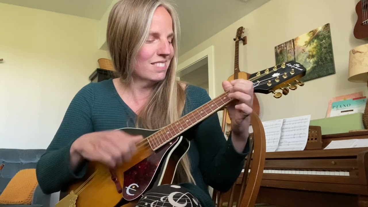 Clawhammer Mandolin! Hope it brings you JOY :)