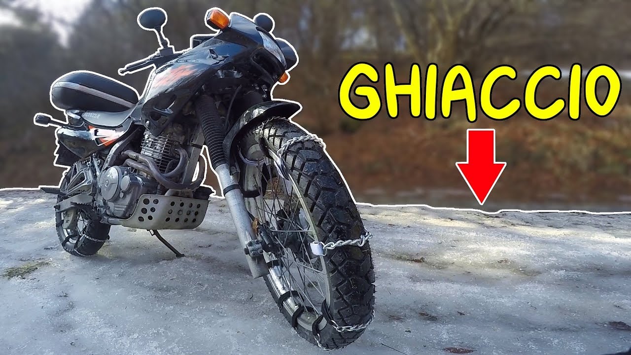 IN MOTO SUL GHIACCIO CON LE CATENE !!