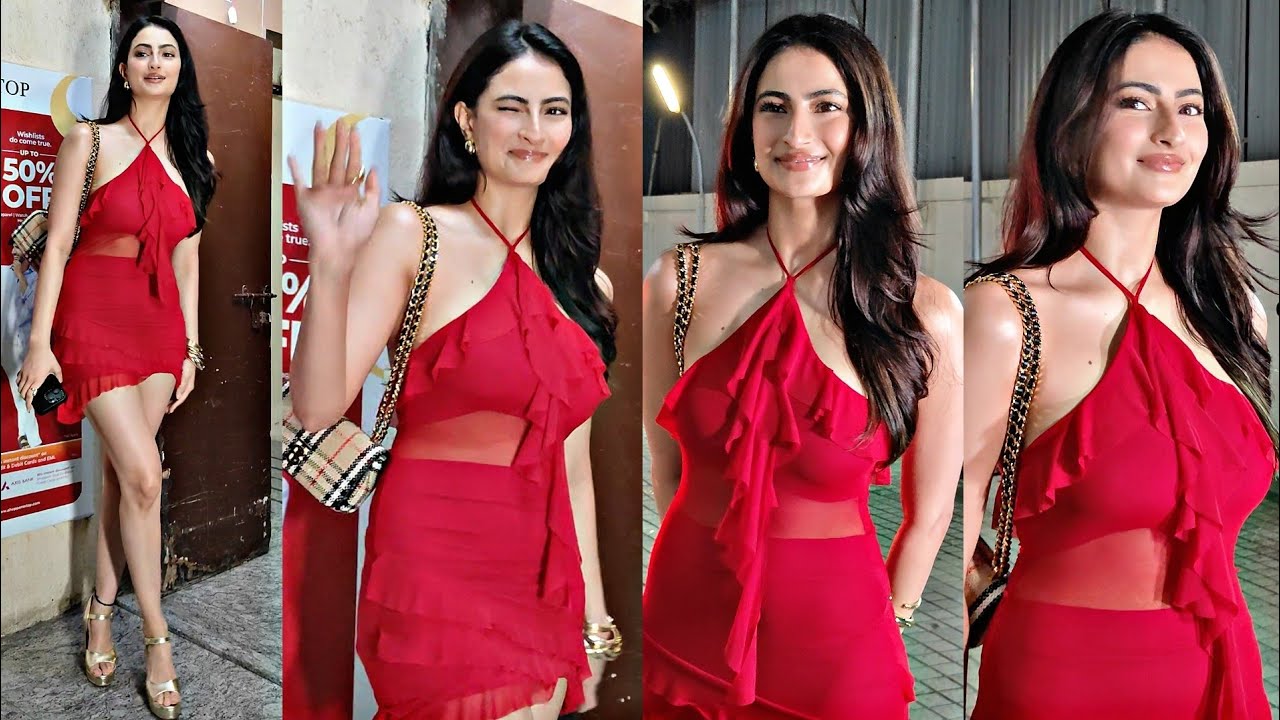 Palak Tiwari Arrived At Movie Screening In Mumbai Tonight