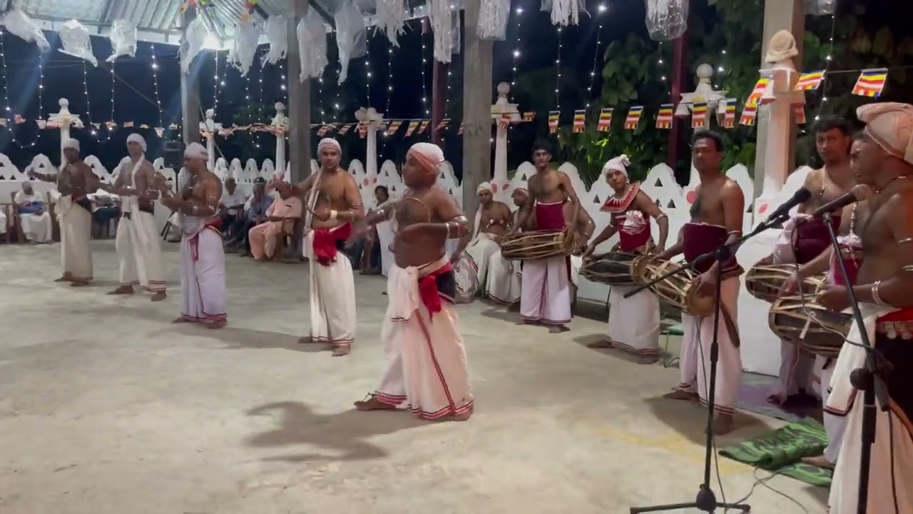 Suvisi Vivarana Kavi | සුවිසි විවරන කවි