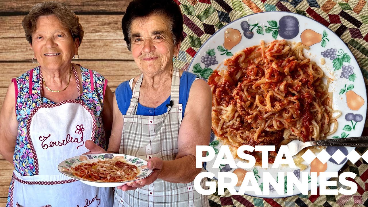 Enjoy a 'hairy' pasta dish called 'tagliolini pelosi' from Marche! | Pasta Grannies