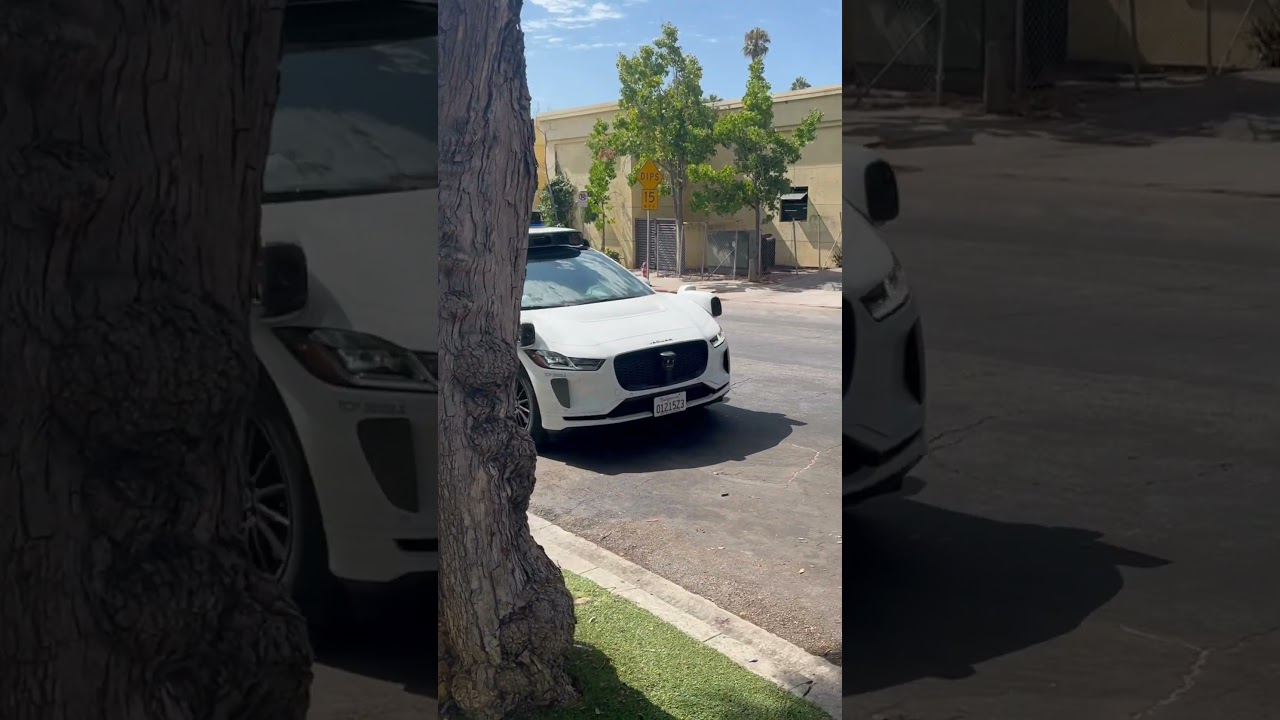 Впервые попробовал такси без водителя с Waymo One! 🚘🤖 #WaymoOne #НовыеТехнологии #mekhonoshyninusa