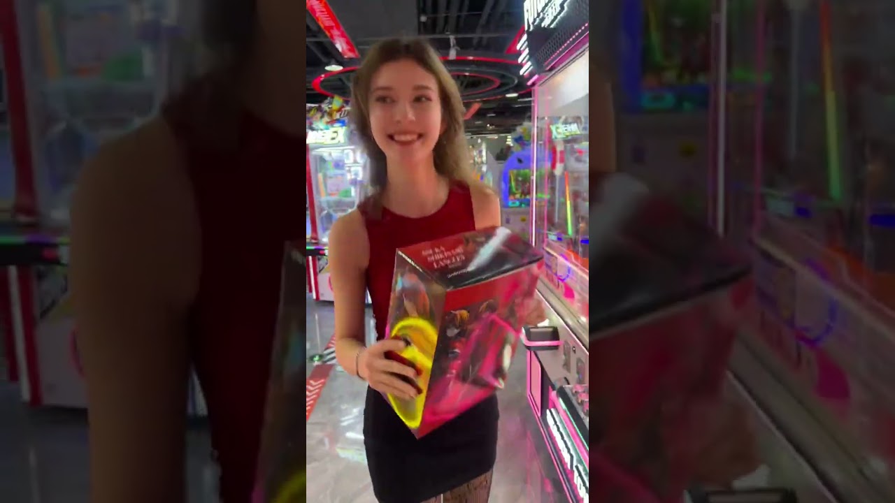 和Eva认识的第四天，我又约她出来了。