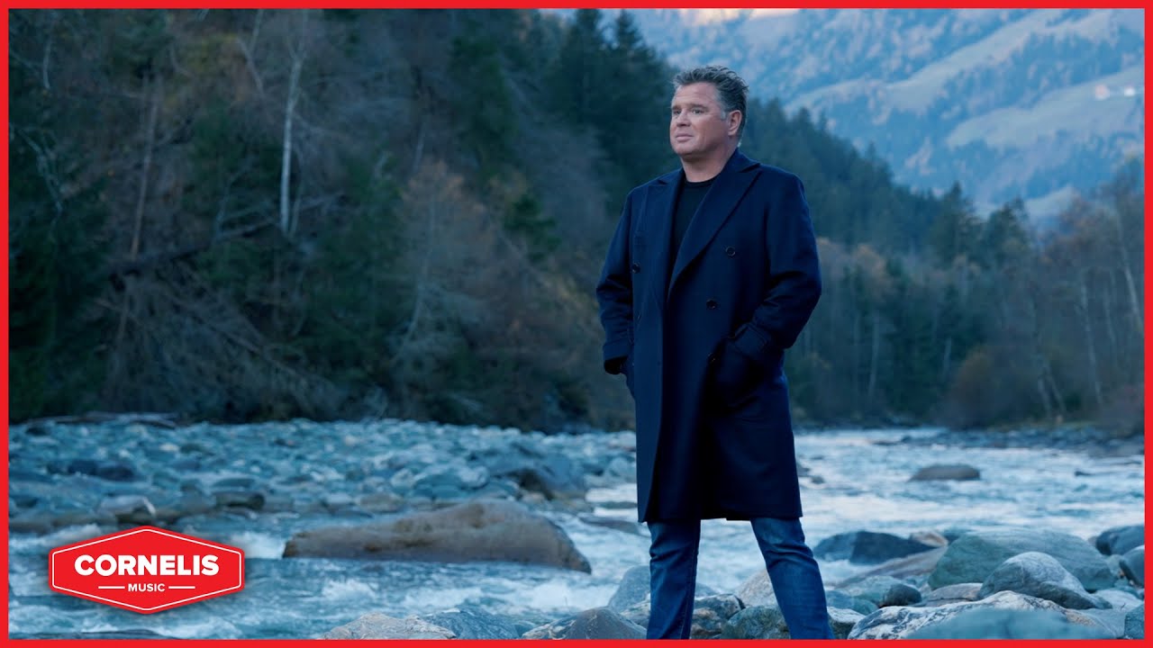 Wolter Kroes  -  Komt Er Een Dag Dat Jij Me Mist (Officiële Videoclip)