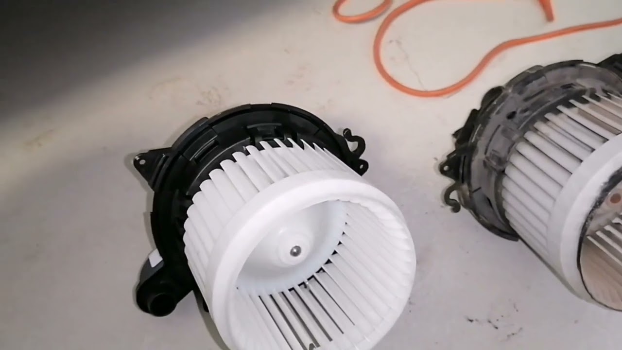 RENAULT DOKKER CHANGED A/C BLOWER MOTOR and  dashboard cleaning.